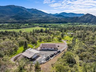 10300 N Applegate Road, Grants Pass, OR 97527