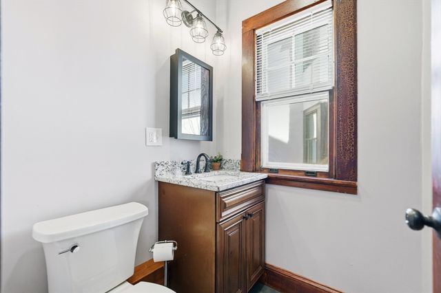 35 Spruceland Ave, Springfield, MA 01108