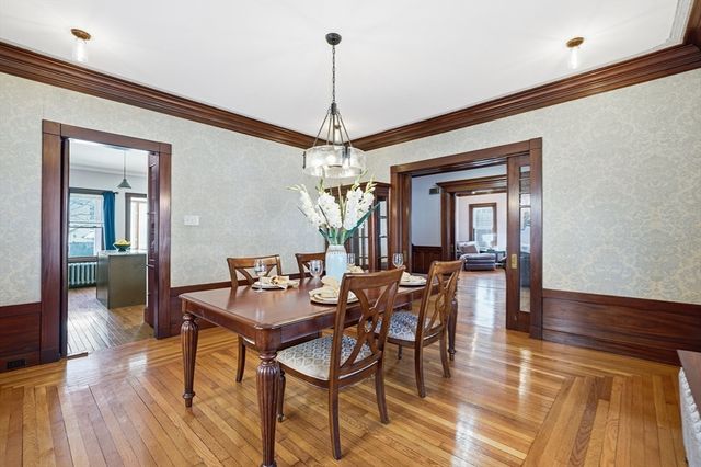 35 Spruceland Ave, Springfield, MA 01108