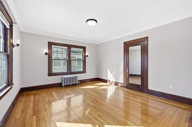 35 Spruceland Ave, Springfield, MA 01108