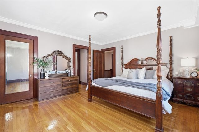 35 Spruceland Ave, Springfield, MA 01108