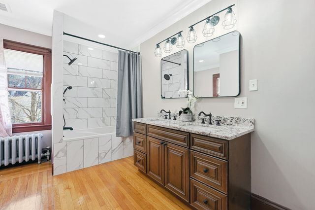 35 Spruceland Ave, Springfield, MA 01108