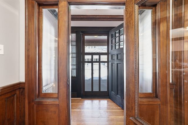 35 Spruceland Ave, Springfield, MA 01108