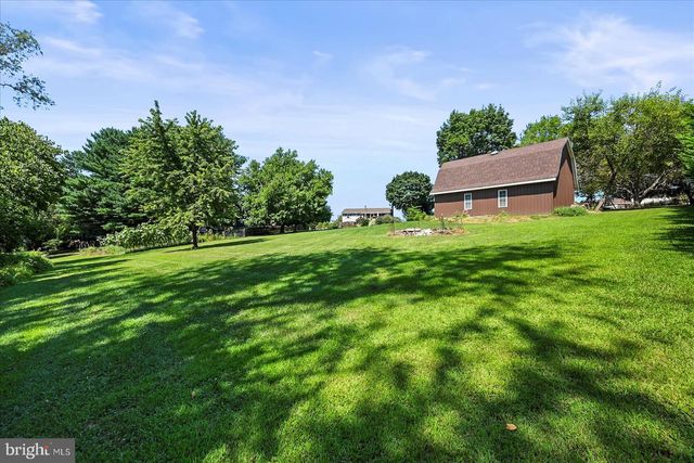 253 KINDIG RD, Littlestown, PA 17340
