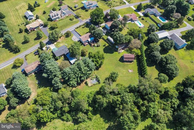 253 KINDIG RD, Littlestown, PA 17340