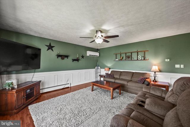 253 KINDIG RD, Littlestown, PA 17340