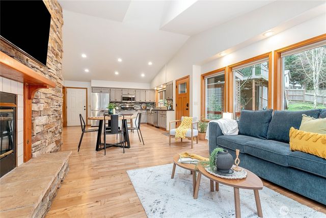 1615 Emerald Lake Way, Bellingham, WA 98226