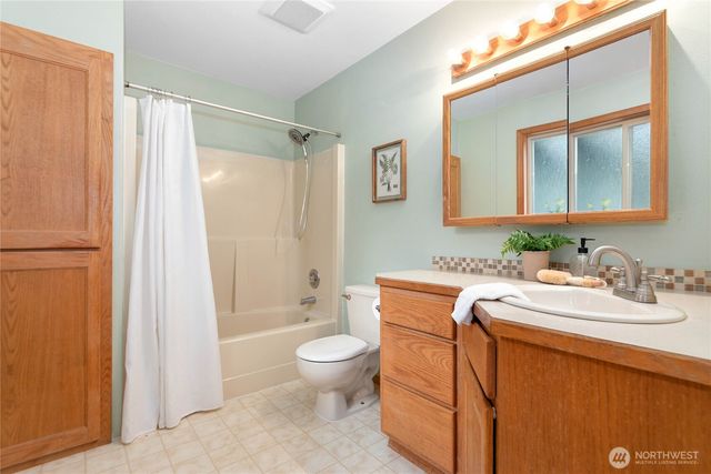 1615 Emerald Lake Way, Bellingham, WA 98226