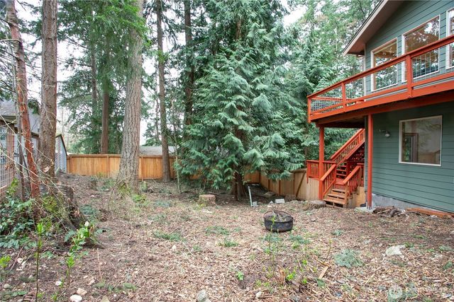 1615 Emerald Lake Way, Bellingham, WA 98226