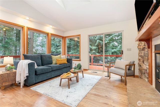 1615 Emerald Lake Way, Bellingham, WA 98226