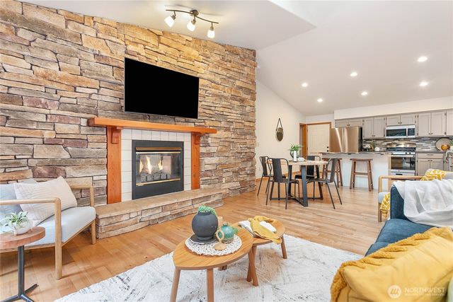 1615 Emerald Lake Way, Bellingham, WA 98226