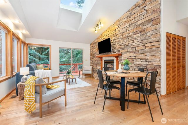 1615 Emerald Lake Way, Bellingham, WA 98226