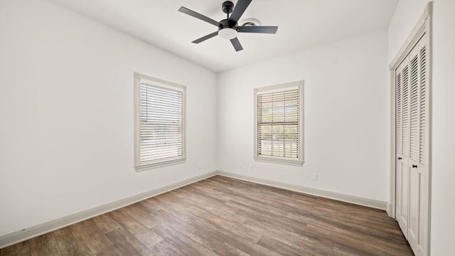 2205 S US Highway 77, Giddings, TX 78942