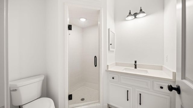 2205 S US Highway 77, Giddings, TX 78942