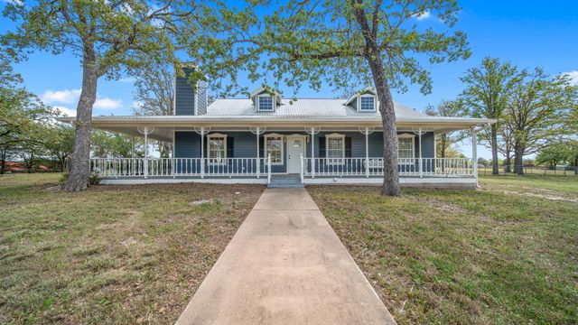 2205 S US Highway 77, Giddings, TX 78942