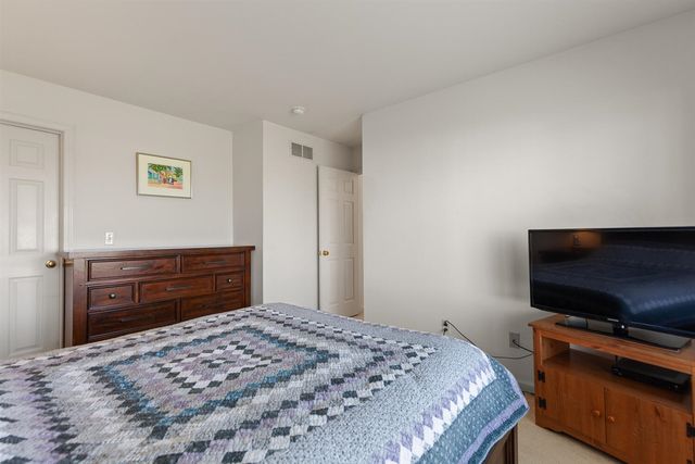 7150 Royal Troon Drive, Ypsilanti, MI 48197