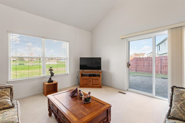 7150 Royal Troon Drive, Ypsilanti, MI 48197