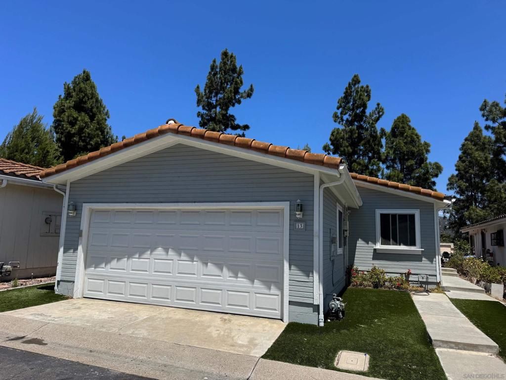 Image 1 of property listing at 14955 Avenida Venusto 13, San Diego, CA 92128
