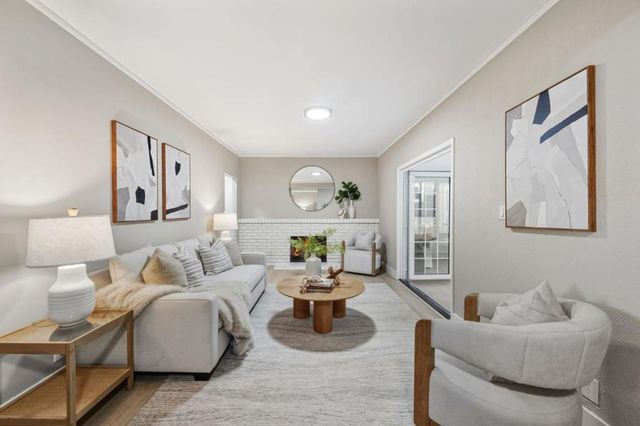 988 Daffodil Way, San Jose, CA 95117