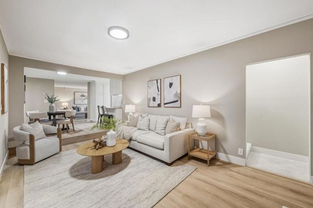 988 Daffodil Way, San Jose, CA 95117