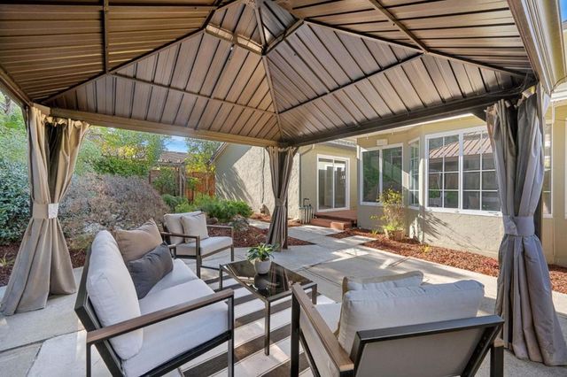 988 Daffodil Way, San Jose, CA 95117