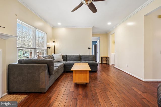 13205 OAK FARM DR, Woodbridge, VA 22192