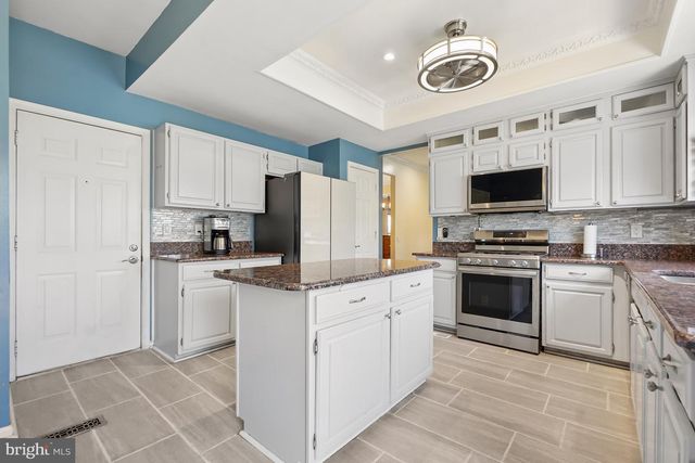 13205 OAK FARM DR, Woodbridge, VA 22192