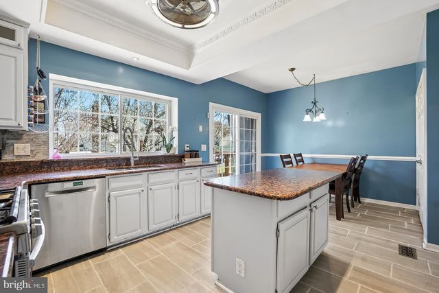 13205 OAK FARM DR, Woodbridge, VA 22192