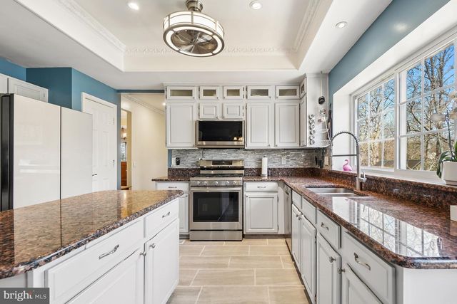 13205 OAK FARM DR, Woodbridge, VA 22192