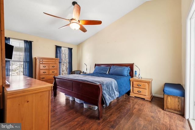 13205 OAK FARM DR, Woodbridge, VA 22192