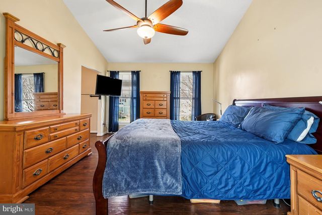 13205 OAK FARM DR, Woodbridge, VA 22192