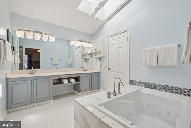 13205 OAK FARM DR, Woodbridge, VA 22192