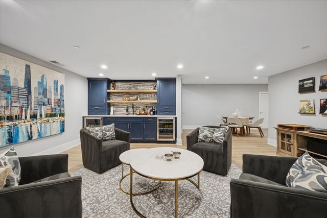 1108 Spruce Drive, Western Springs, IL 60558