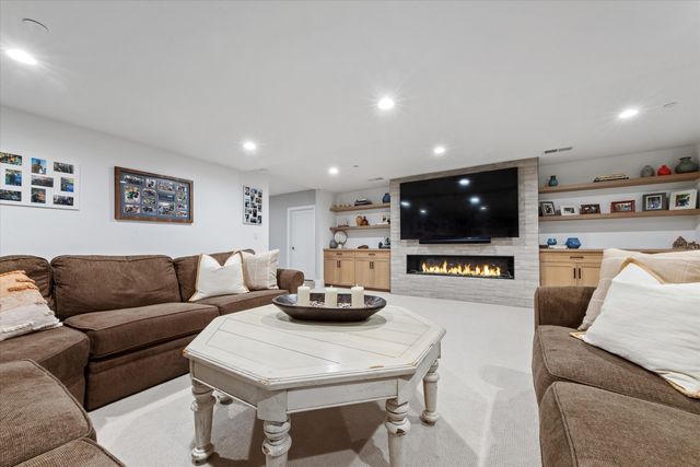 1108 Spruce Drive, Western Springs, IL 60558