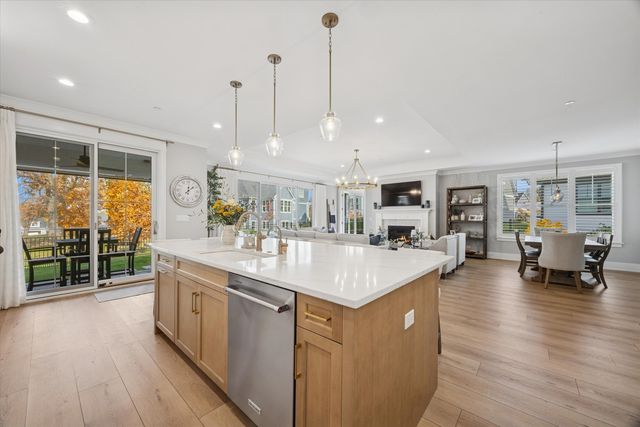 1108 Spruce Drive, Western Springs, IL 60558