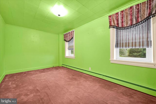 809 WATER ST, Shoemakersville, PA 19555