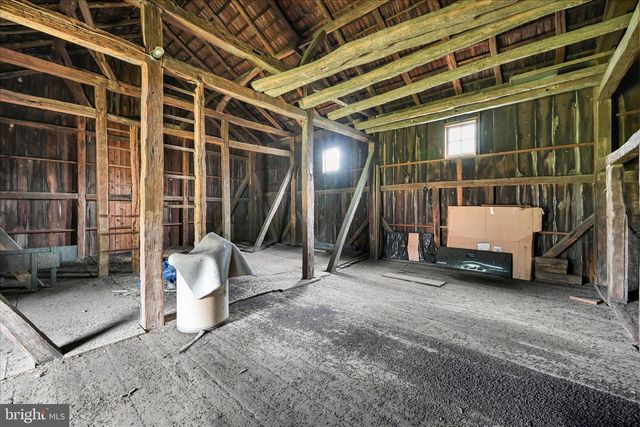 809 WATER ST, Shoemakersville, PA 19555