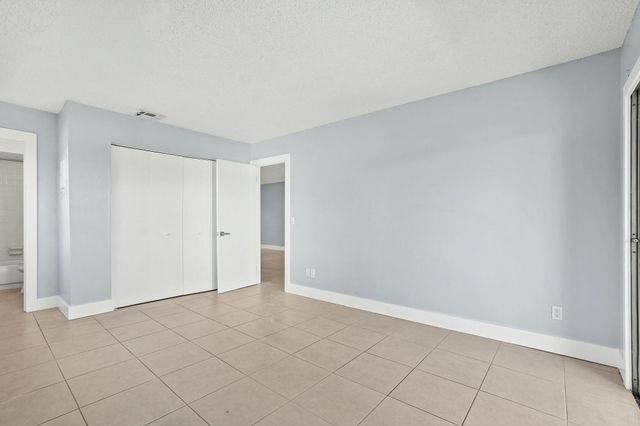 983 NW Spruce Ridge Drive 4, Stuart, FL 34994