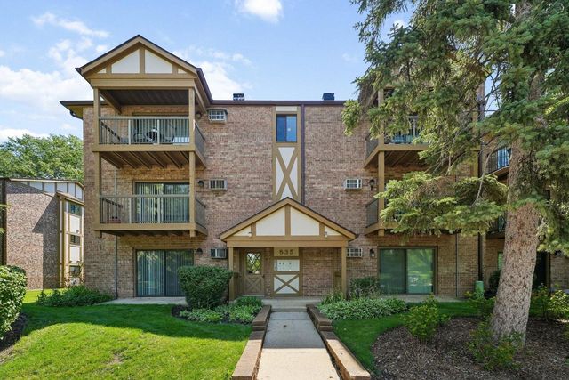 835 S Dwyer Avenue A, Arlington Heights, IL 60005