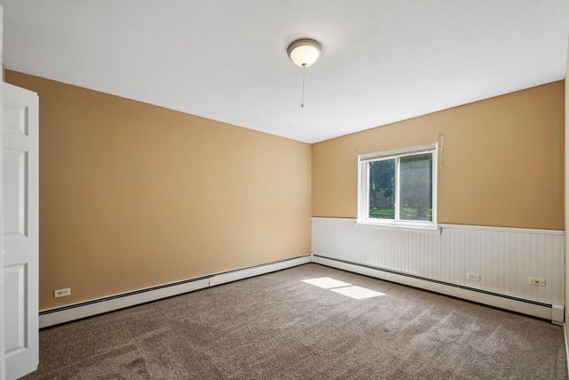 835 S Dwyer Avenue A, Arlington Heights, IL 60005