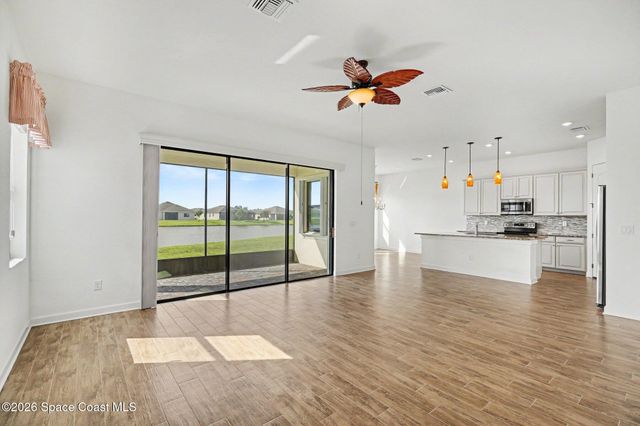 2881 Treasure Cay Lane, Melbourne, FL 32940