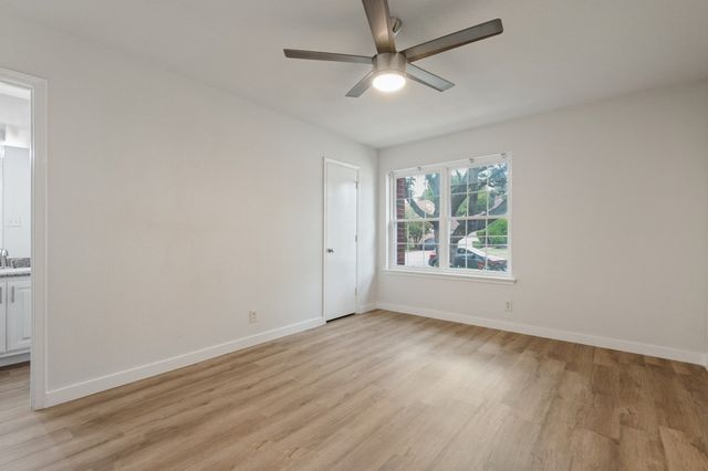 5814 Fox Hunt Drive, Arlington, TX 76017