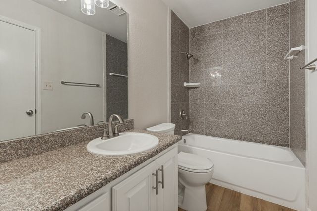 5814 Fox Hunt Drive, Arlington, TX 76017