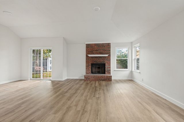 5814 Fox Hunt Drive, Arlington, TX 76017