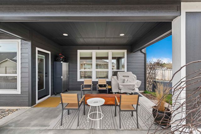 492 Applecreek St, Middleton, ID 83644