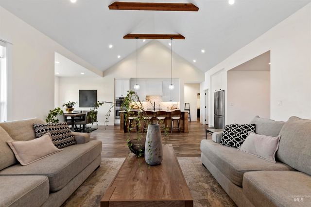 492 Applecreek St, Middleton, ID 83644