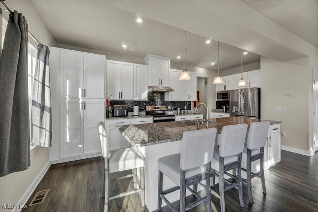 12713 Caribou Court, Columbia Station, OH 44028