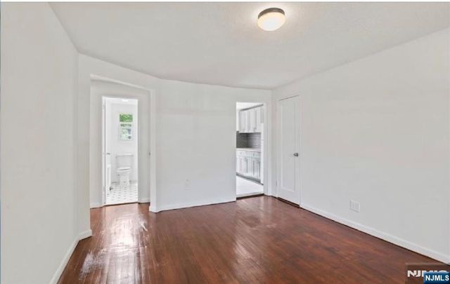 21A Carolyn Terrace, Roselle, NJ 07203
