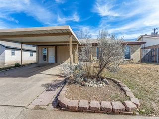 6924 Richardson Drive, Watauga, TX 76148