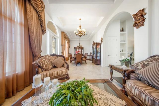 10490 Joshua, Oak Hills, CA 92344